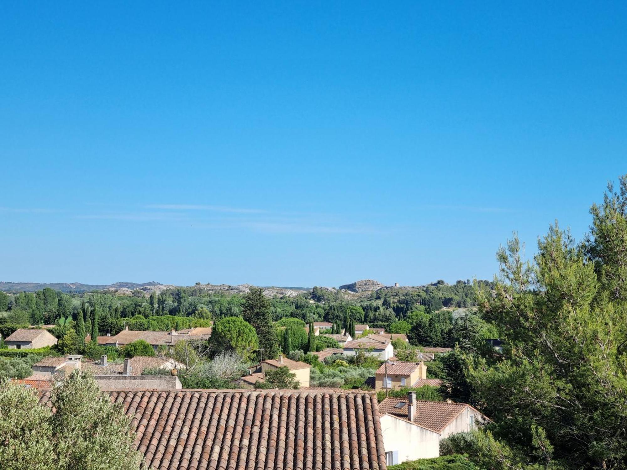 Les Garrigues De La Vallee Des Baux Параду Экстерьер фото