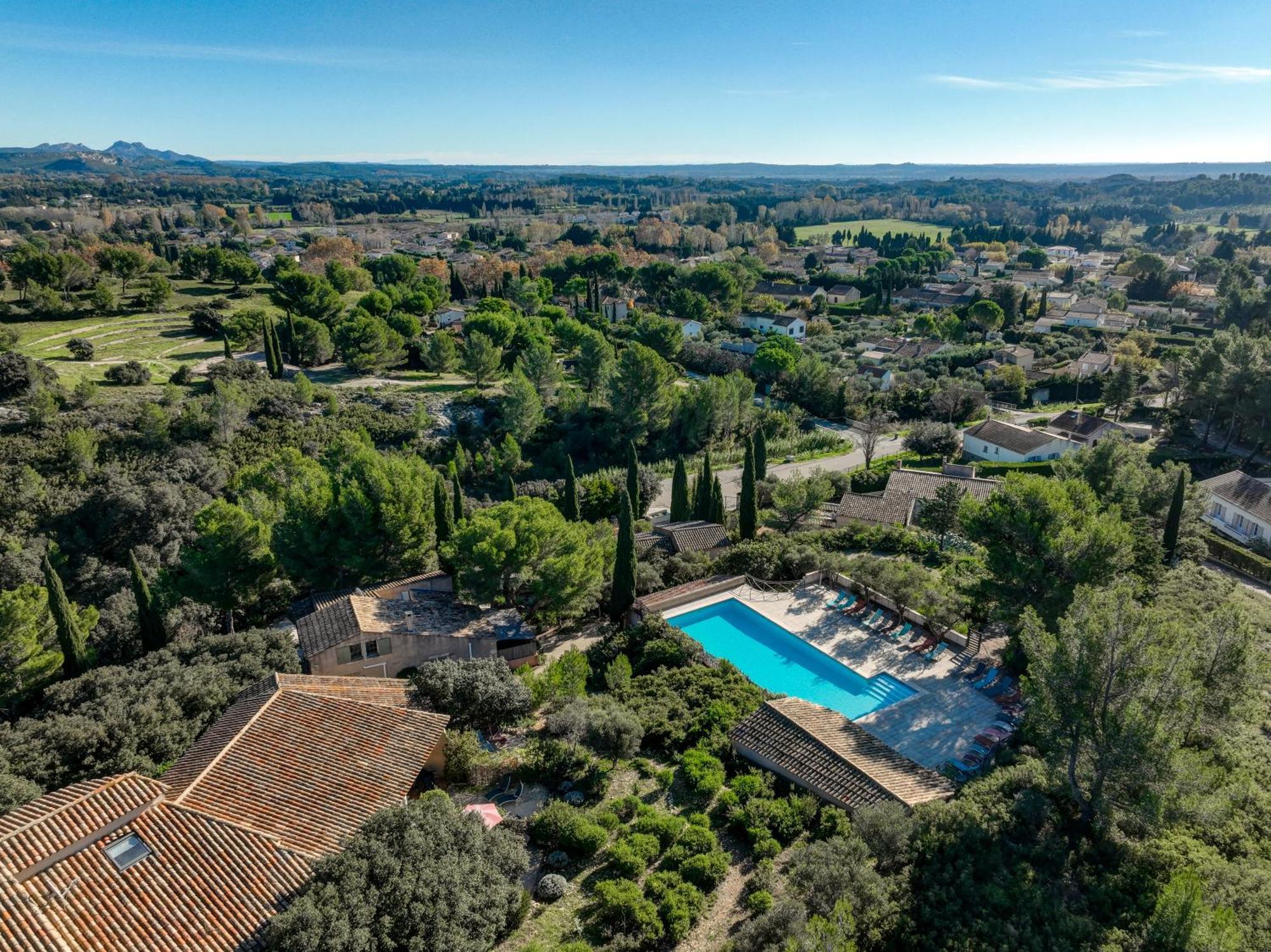 Les Garrigues De La Vallee Des Baux Параду Экстерьер фото